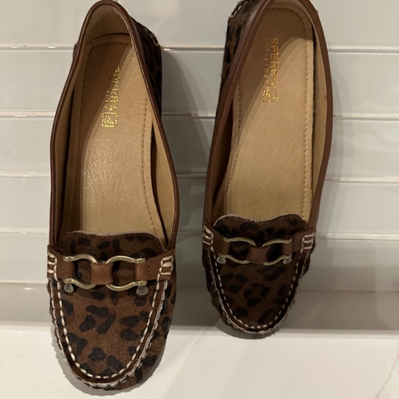 NWOT Sperry Top Sider Jenna Leopard Loafer Shoes Leather Size 7M - Picture 3 of 6